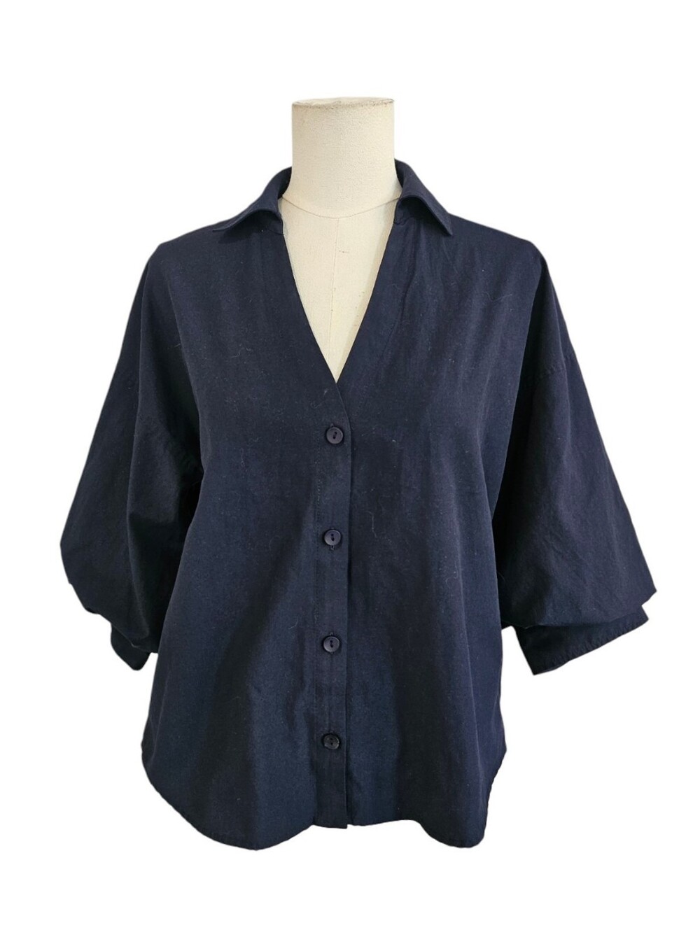 Brochu Walker Navy Button-Front Bubble Sleeve V-Neck Button Front Blouse Size S
